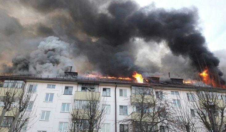 Запорожские спасатели ликвидировали пожар в пятиэтажном доме