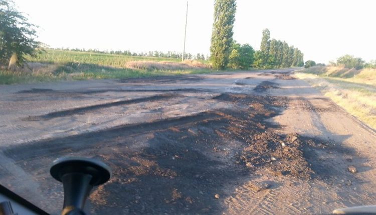 Фотофакт: дорожные службы устроили испытания для водителей Запорожской области