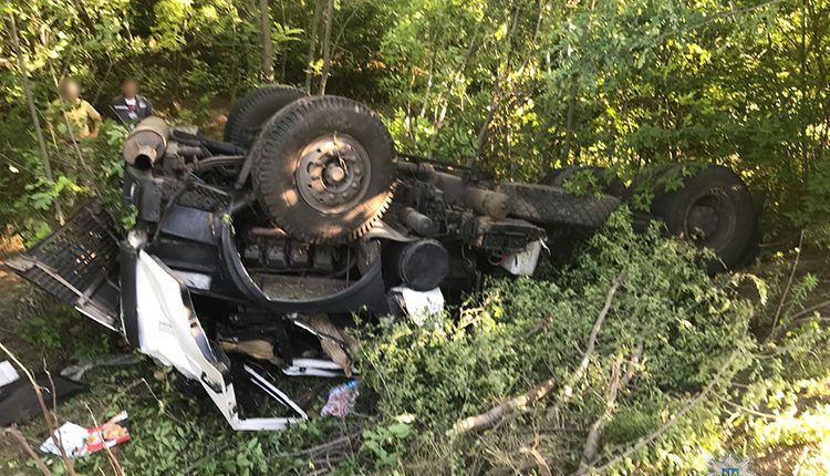 В Запорожской области произошло очередное ДТП: в автокатастрофе скончался военный