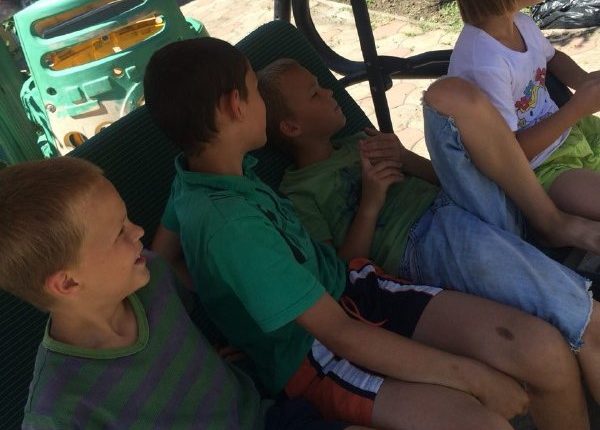 В Запорожской области мать испугавшись ответственности бросила пятерых детей на произвол судьбы
