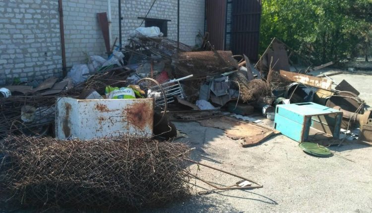 Патроны, спиртное и металл: в Запорожской области полицейские обнаружили злоумышленника