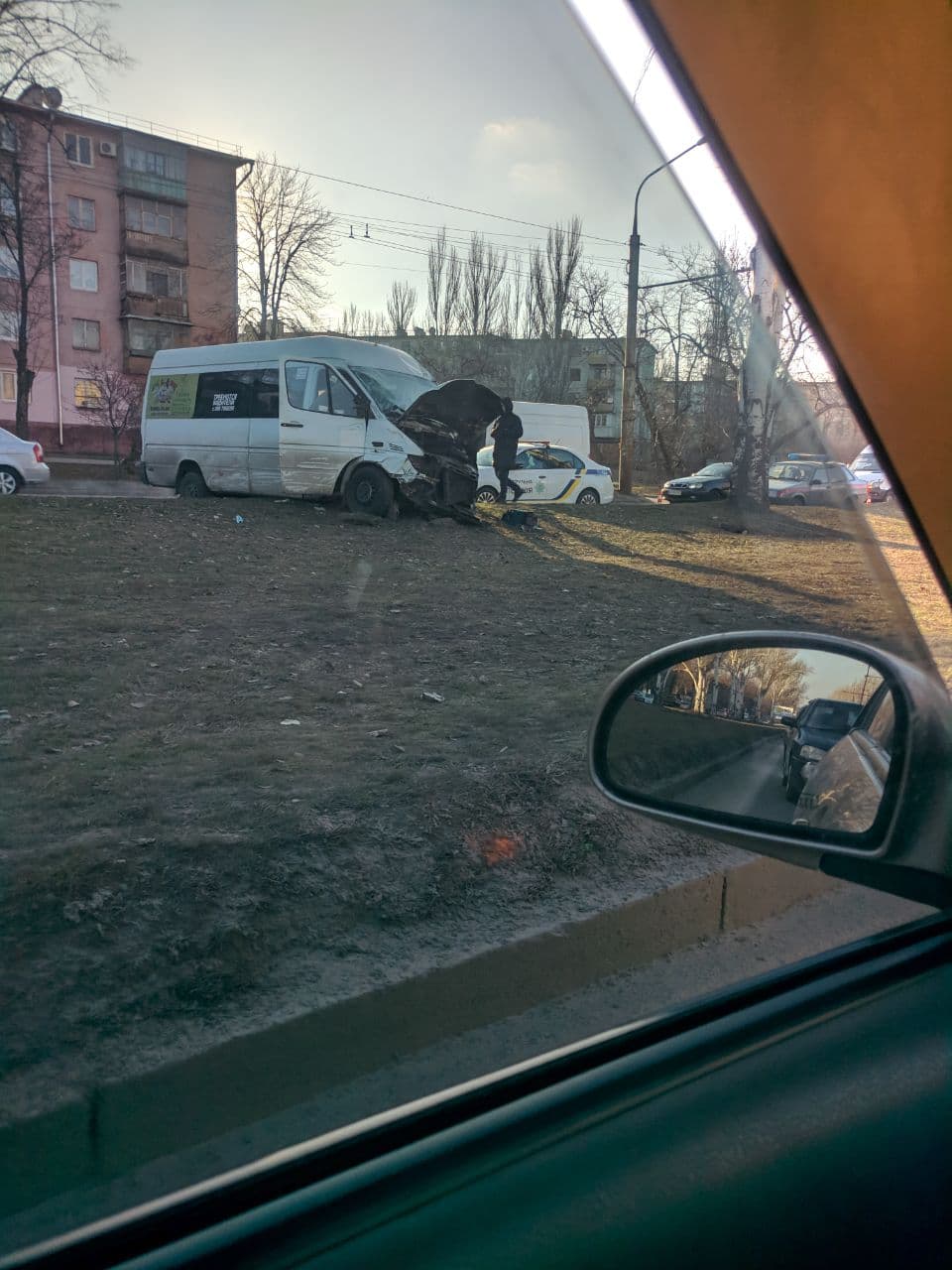В Запорожье маршрутка с пассажирами попала в ДТП - пострадали 4 человека