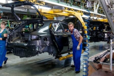 АвтоЗАЗ нарастил выпуск автомобилей: стало известно, сколько легковушек и автобусов выпустил завод в прошлом году