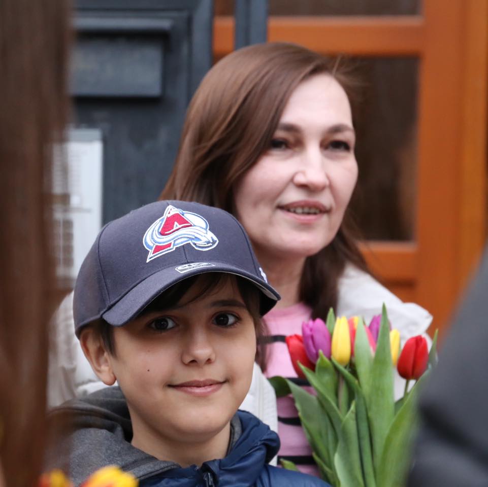 11-летний мальчик из Запорожья, который сам приехал в Словакию, теперь с мамой 