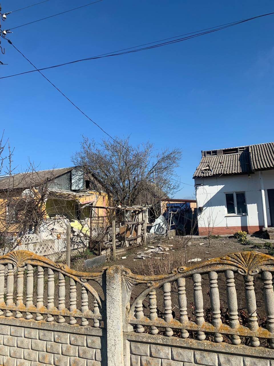 В Запорожье российские захватчики обстреляли село (фото)