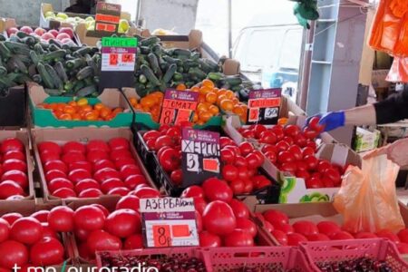 На білоруських ринках почали продавати крадену черешню з Мелітополя (ФОТО)