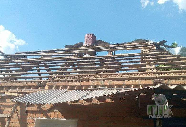 В сети показали уничтоженный дом в Запорожье - семья чудом спаслась (фото)