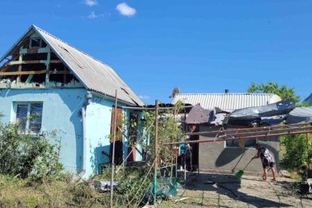 Окупанти вночі розтрощили будинки місцевих мешканців на Запоріжжі: є інформація про постраждалих